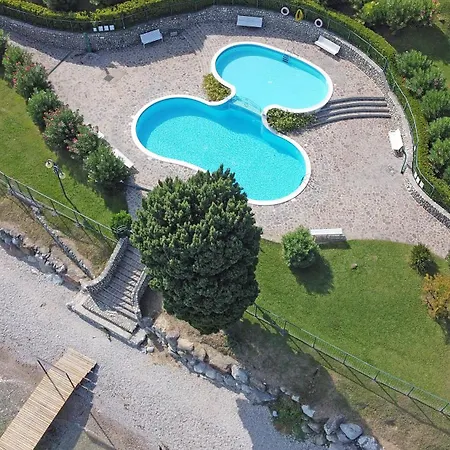 Specchio Sul * マネルバ・デル・ガルダ